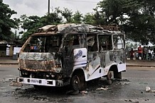 Abobo/ En pleine circulation: Un gbaka prend feu, le chauffeur prend la fuite
